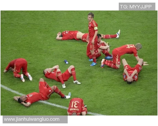 巴拉纳与巴海亚迪费拉的激烈对决展现足球魅力与团队精神 巴拉纳与巴海亚迪费拉的激烈对决展现足球魅力与团队精神